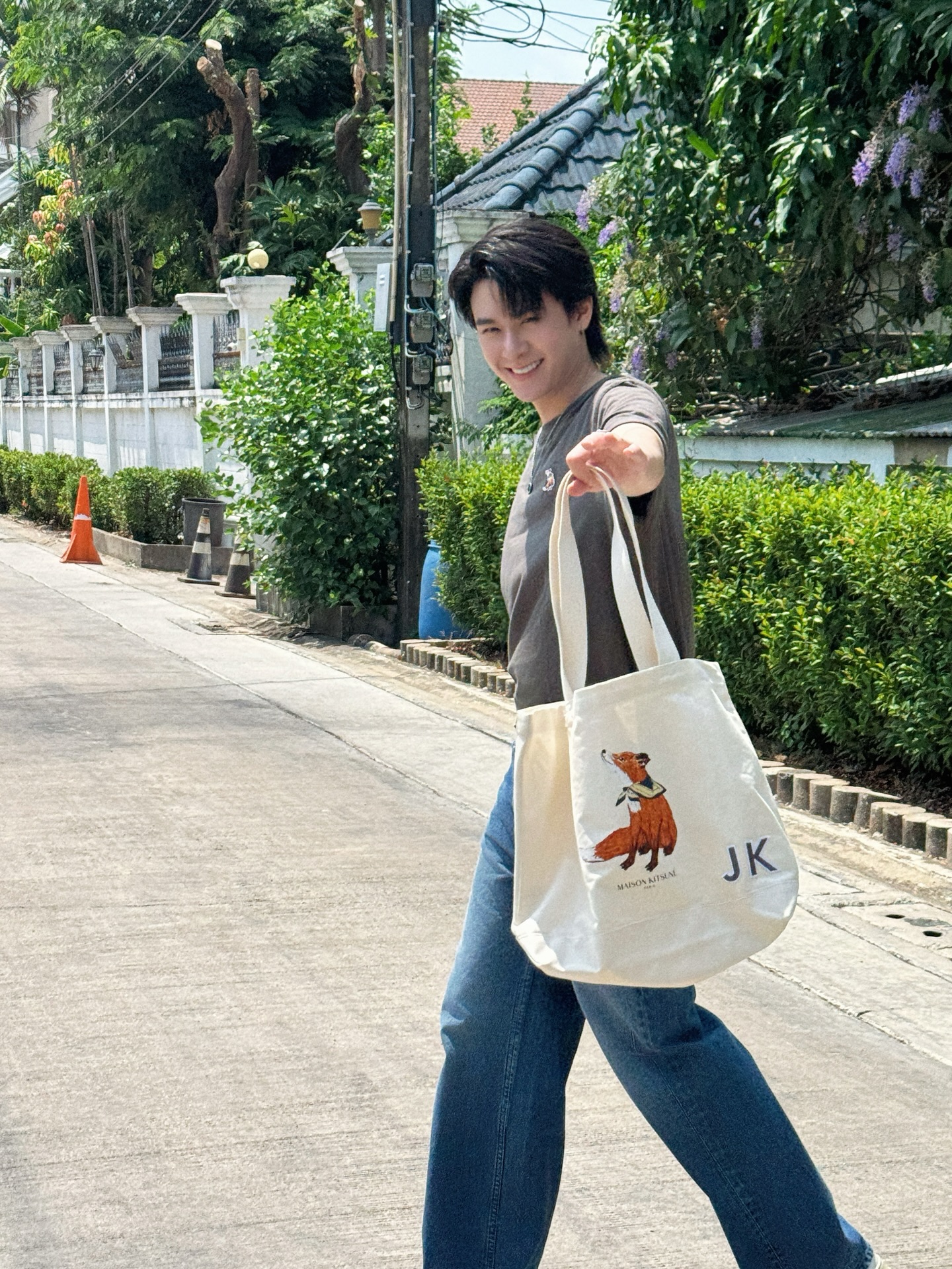 แจ๊คกี้ - จักริน กังวานเกียรติชัย