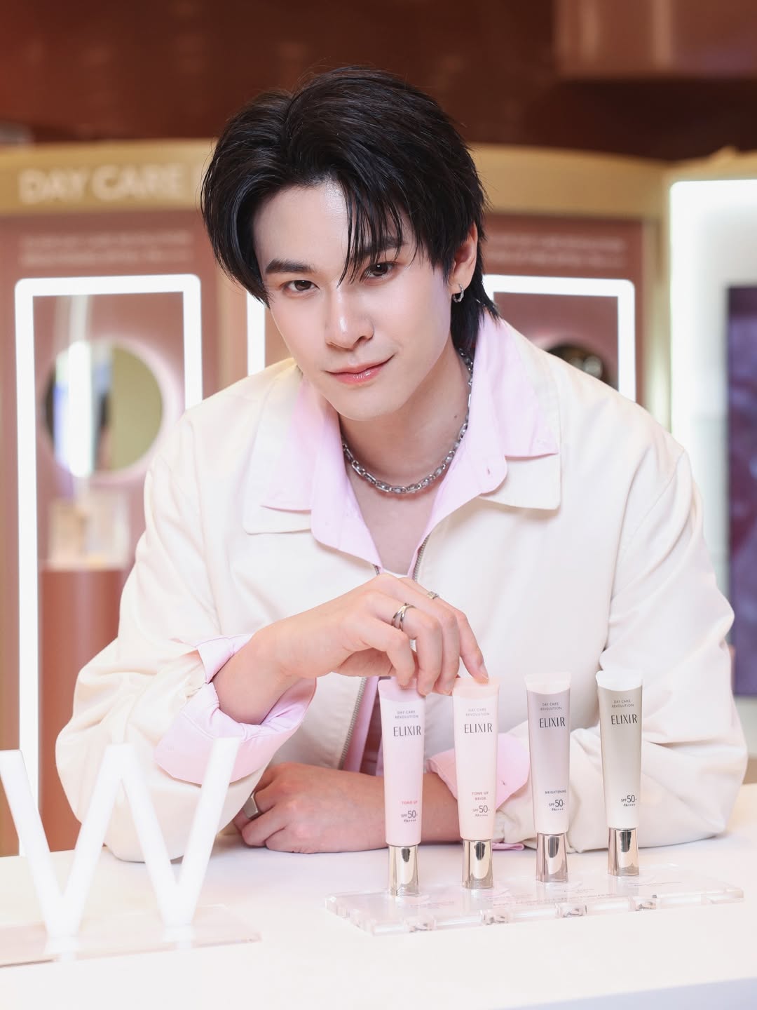 แจ๊คกี้ - จักริน กังวานเกียรติชัย