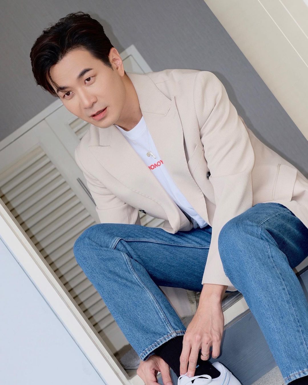 แสตมป์ - อภิวัชร์ เอื้อถาวรสุข