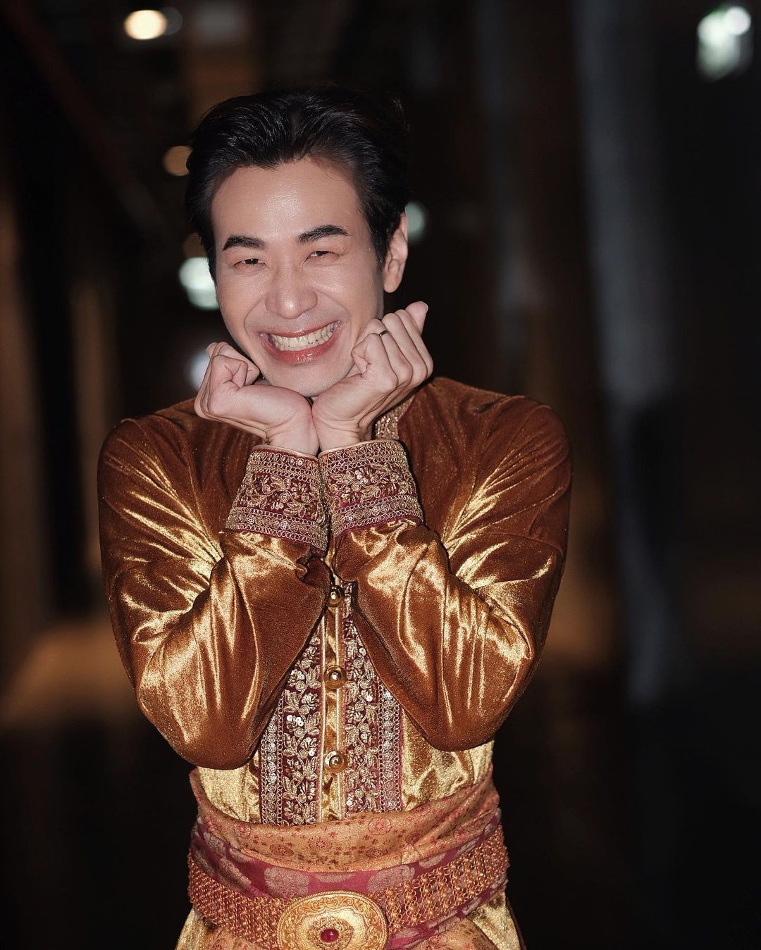 แสตมป์ - อภิวัชร์ เอื้อถาวรสุข