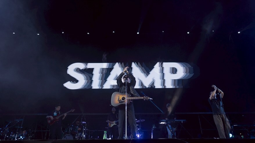 แสตมป์ - อภิวัชร์ เอื้อถาวรสุข