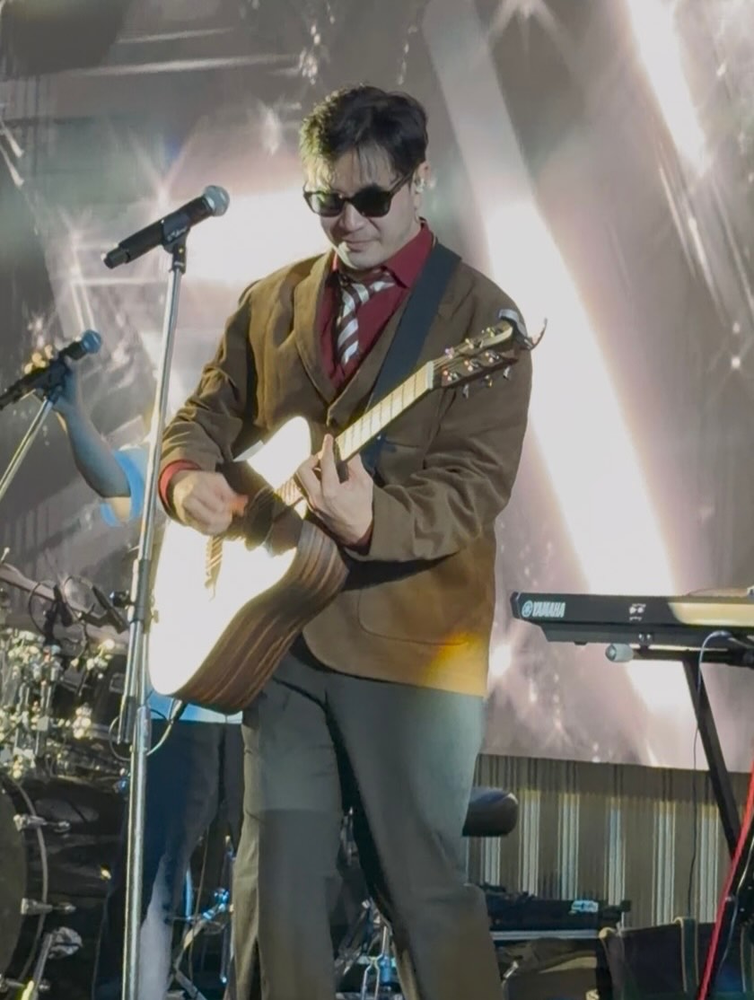 แสตมป์ - อภิวัชร์ เอื้อถาวรสุข