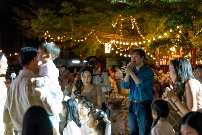 แสตมป์ - อภิวัชร์ เอื้อถาวรสุข