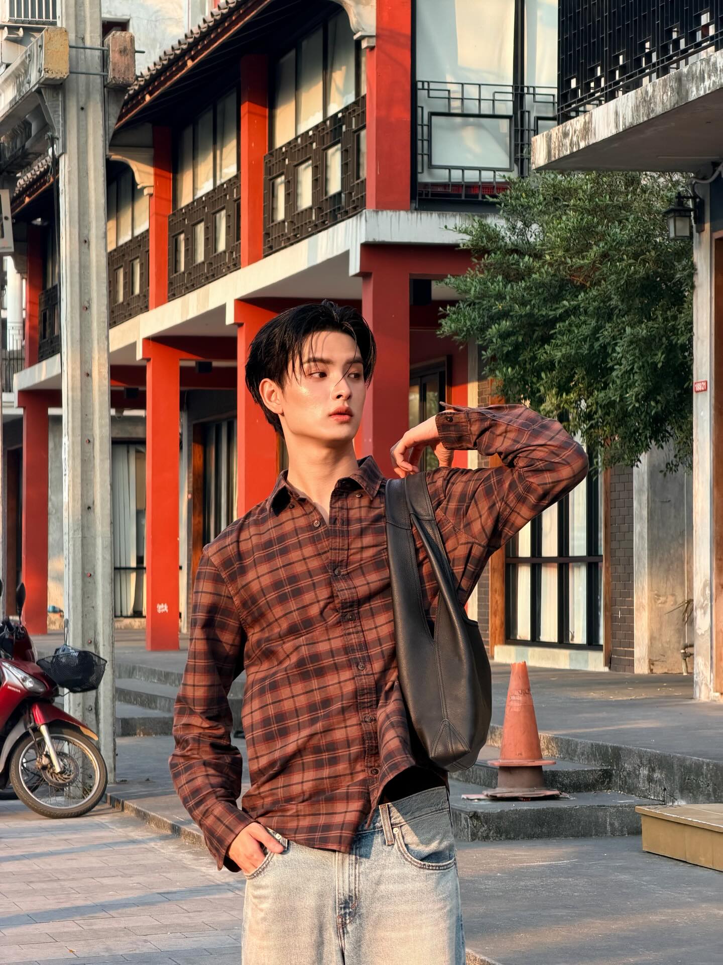 ขุนพล - ปองพล ปัญญามิตร