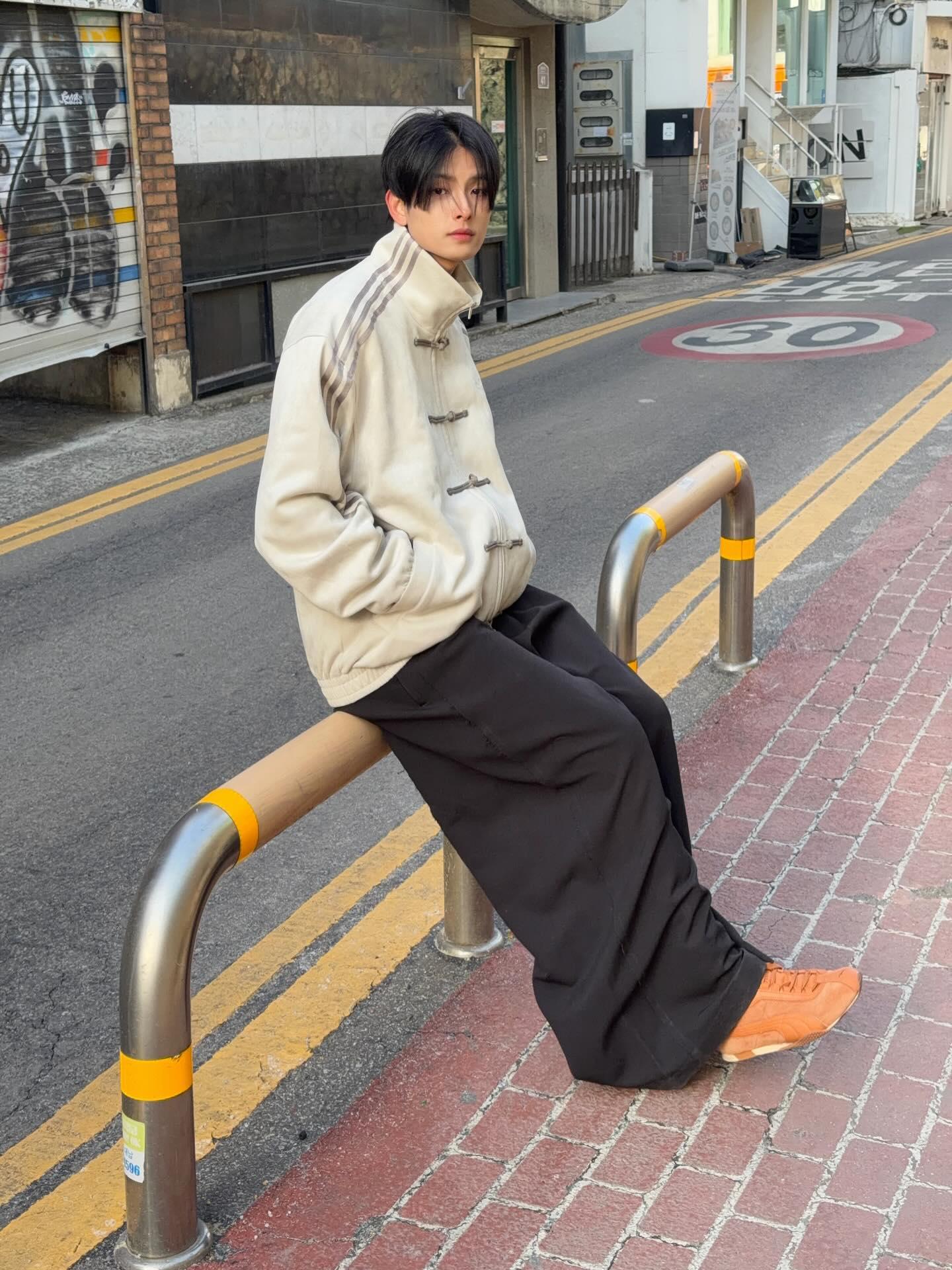 ขุนพล - ปองพล ปัญญามิตร