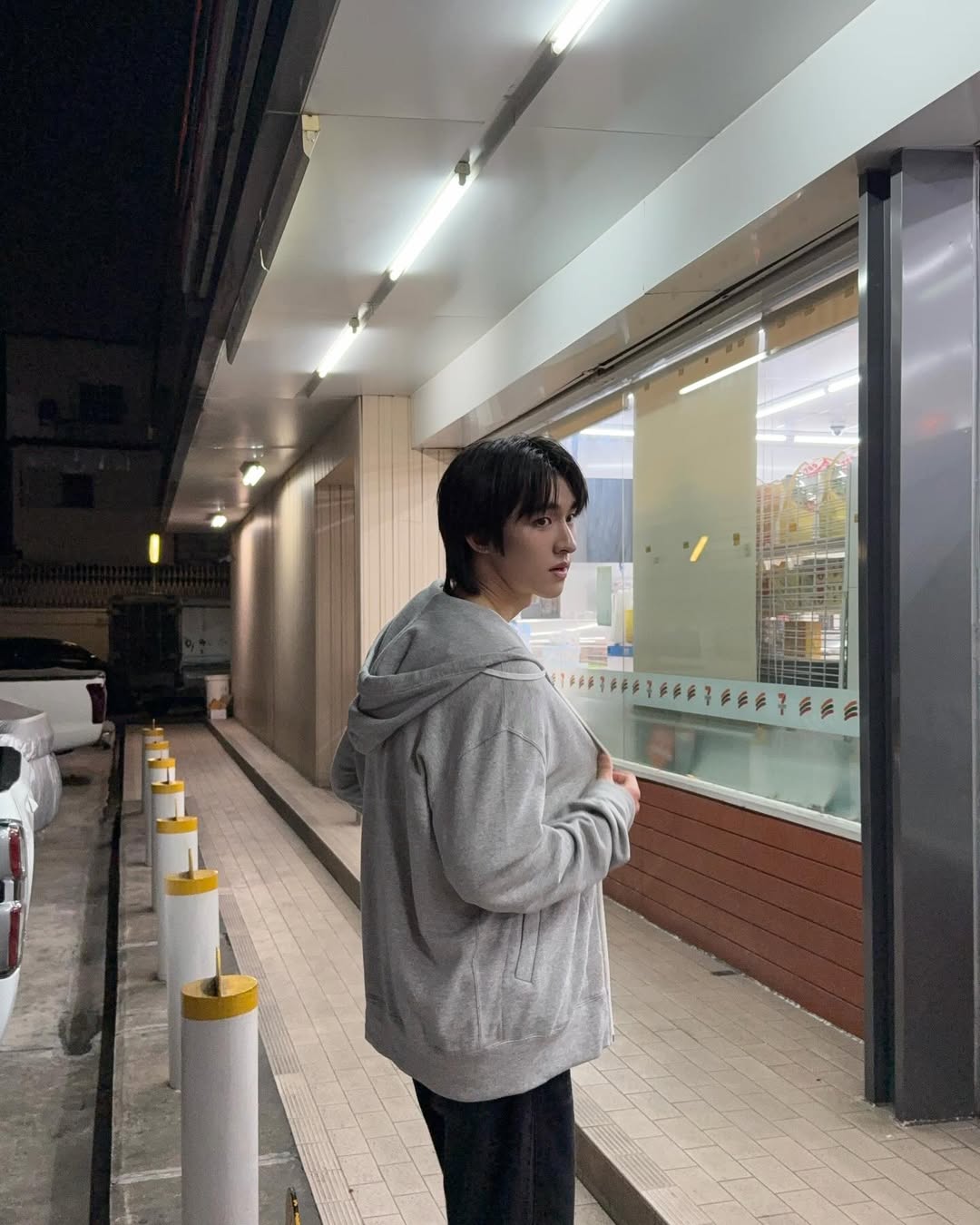 ก้อง - ก้องภพ จิโรจน์มนตรี