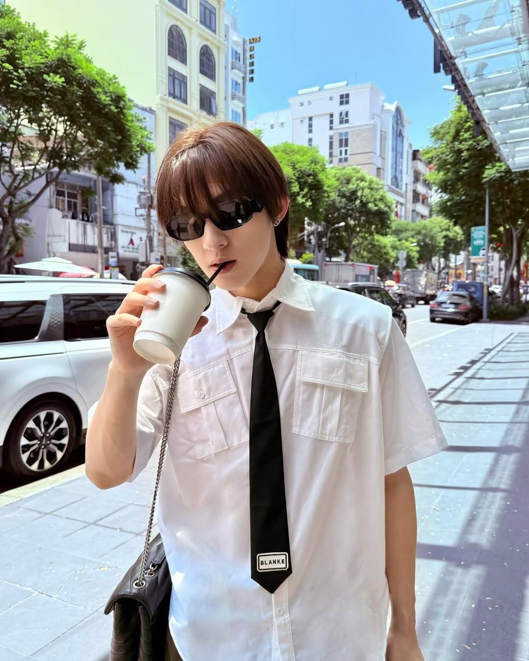 ก้อง - ก้องภพ จิโรจน์มนตรี