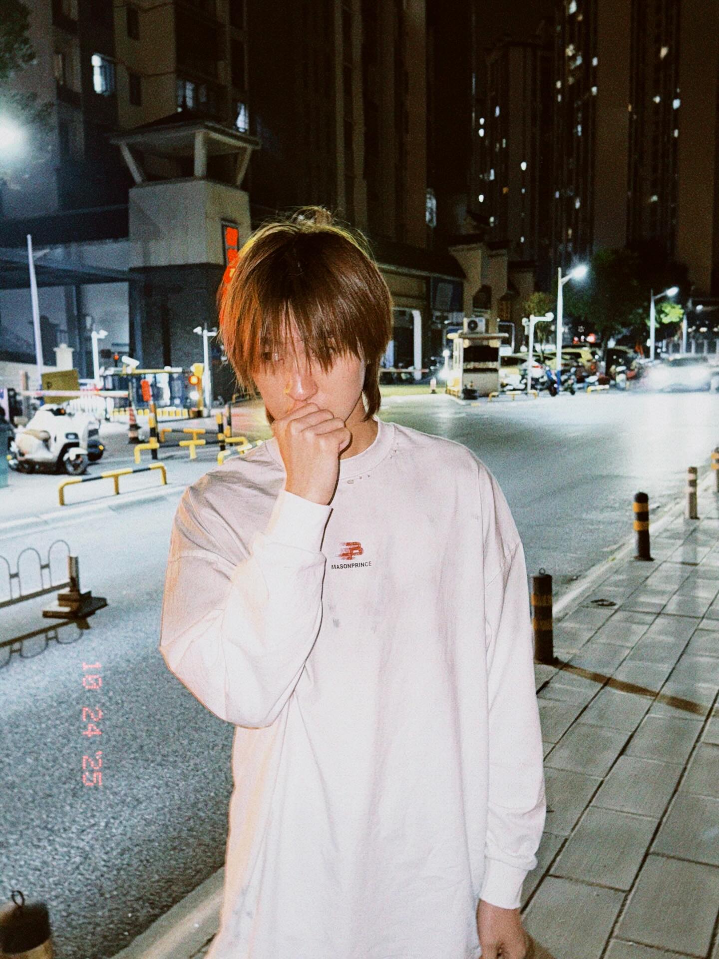 ก้อง - ก้องภพ จิโรจน์มนตรี