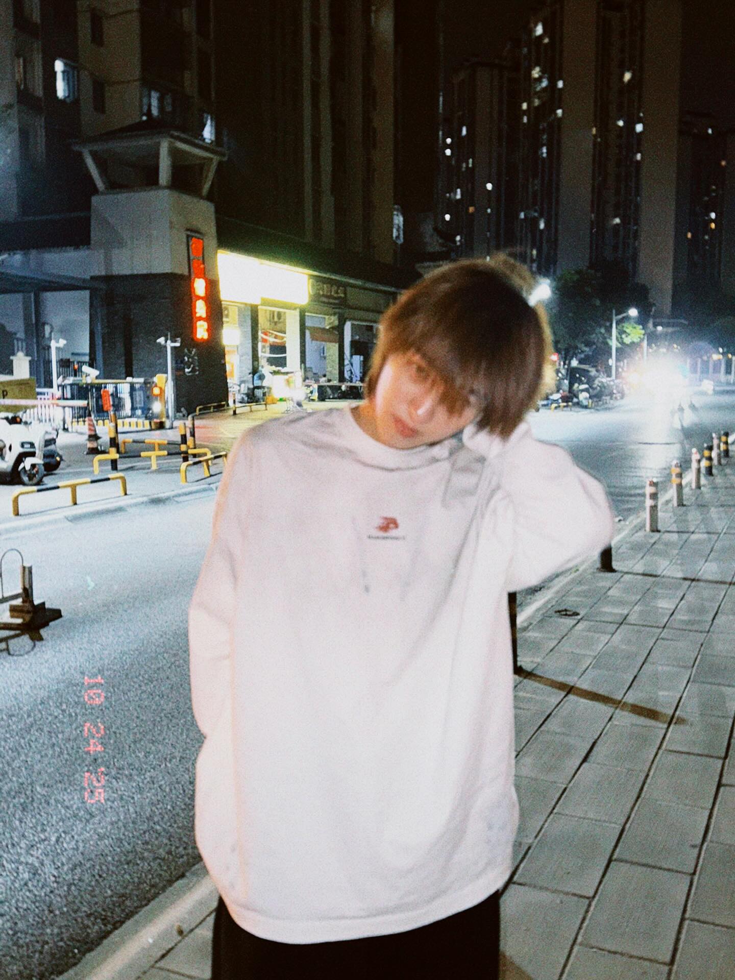 ก้อง - ก้องภพ จิโรจน์มนตรี