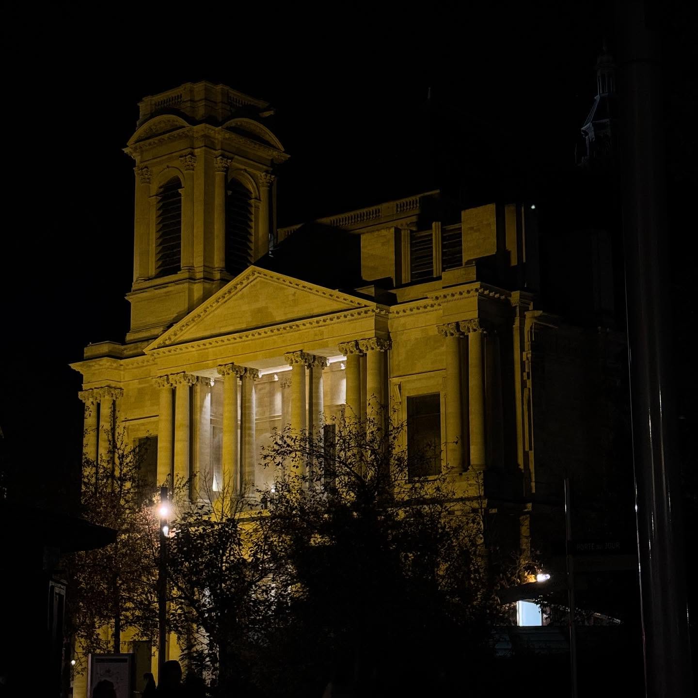 ก้อง - ก้องภพ จิโรจน์มนตรี