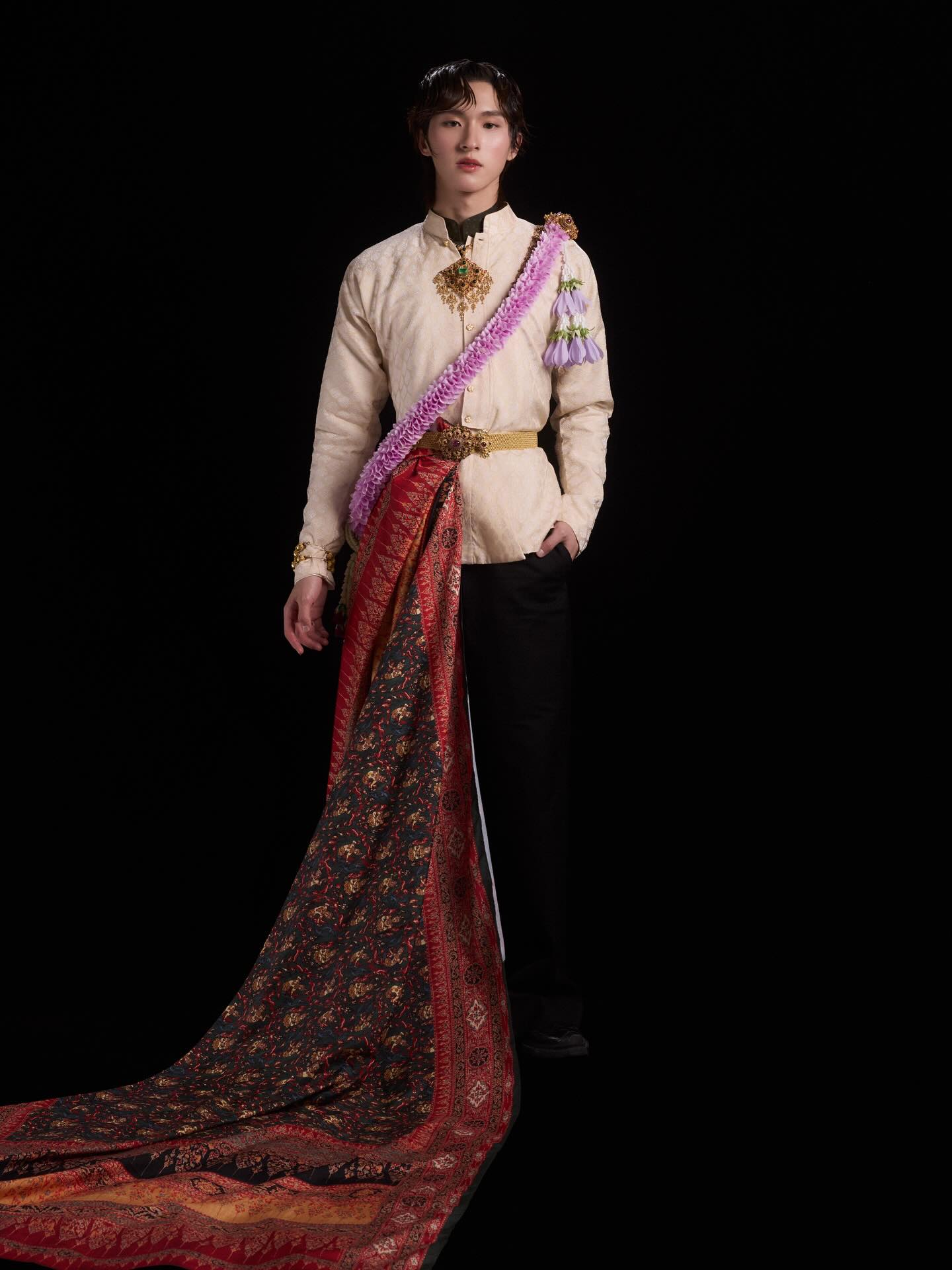 ก้อง - ก้องภพ จิโรจน์มนตรี