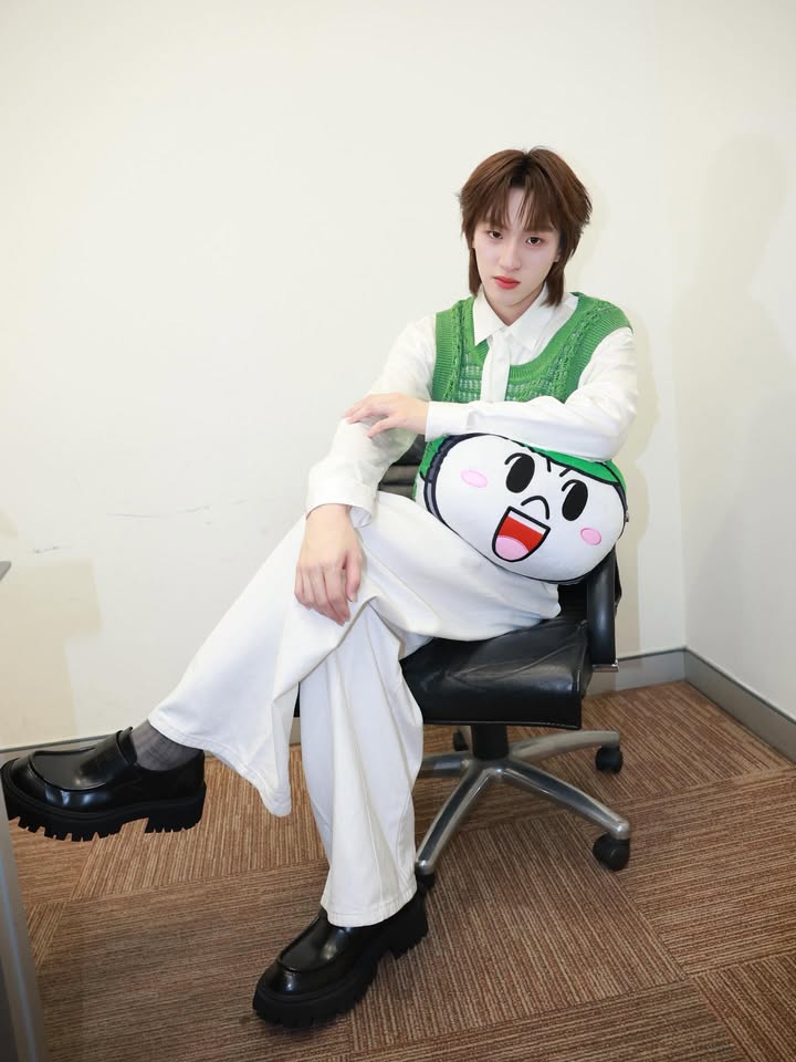 ก้อง - ก้องภพ จิโรจน์มนตรี