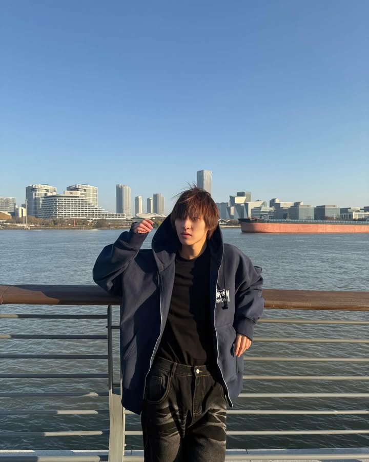 ก้อง - ก้องภพ จิโรจน์มนตรี