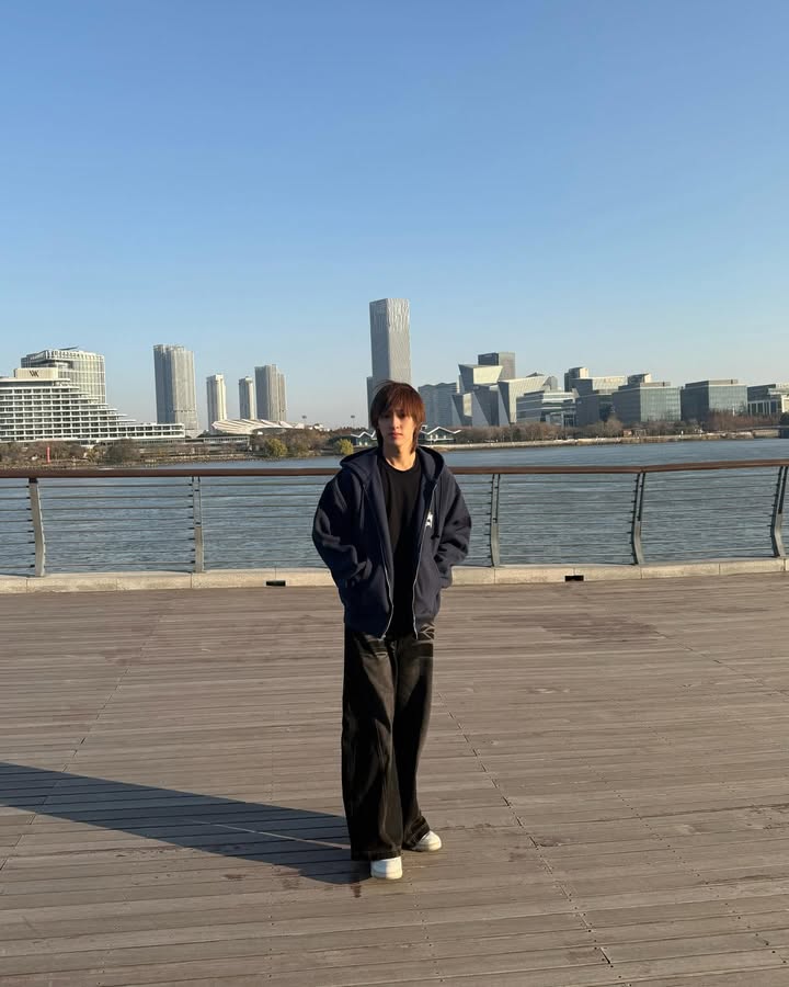 ก้อง - ก้องภพ จิโรจน์มนตรี