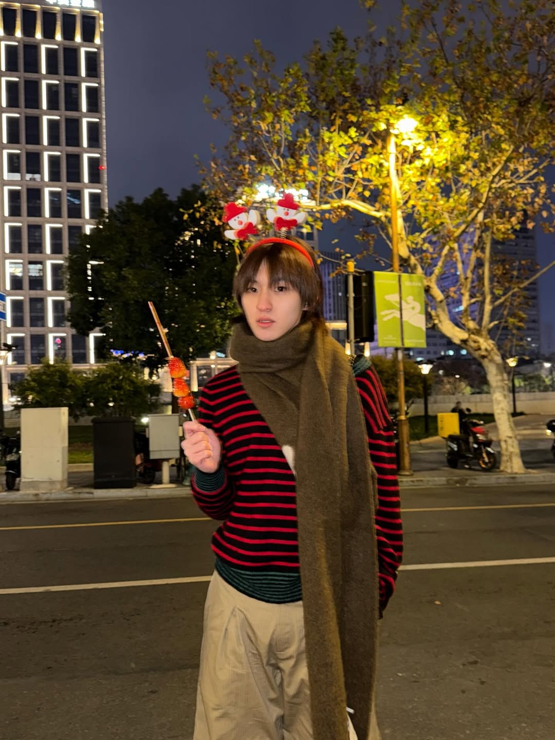 ก้อง - ก้องภพ จิโรจน์มนตรี