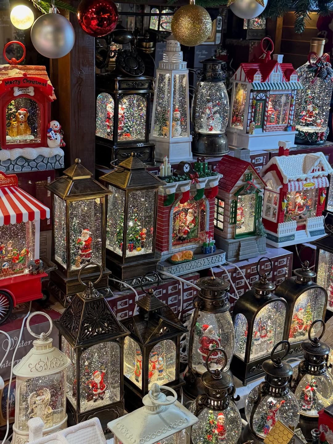 ก้อง - ก้องภพ จิโรจน์มนตรี