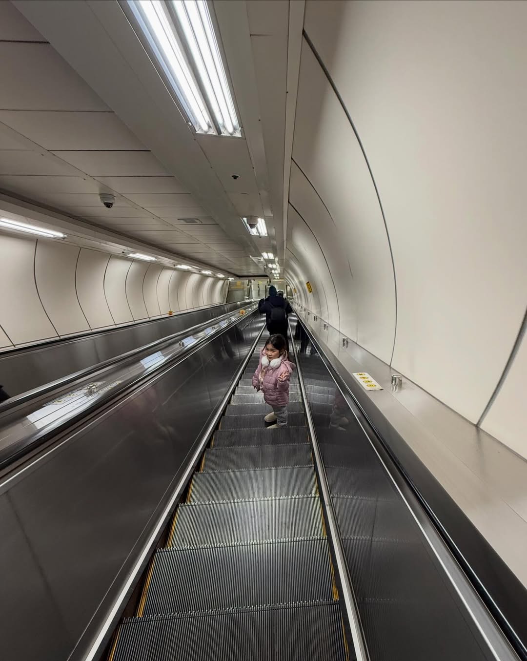 ก้อง - ก้องภพ จิโรจน์มนตรี