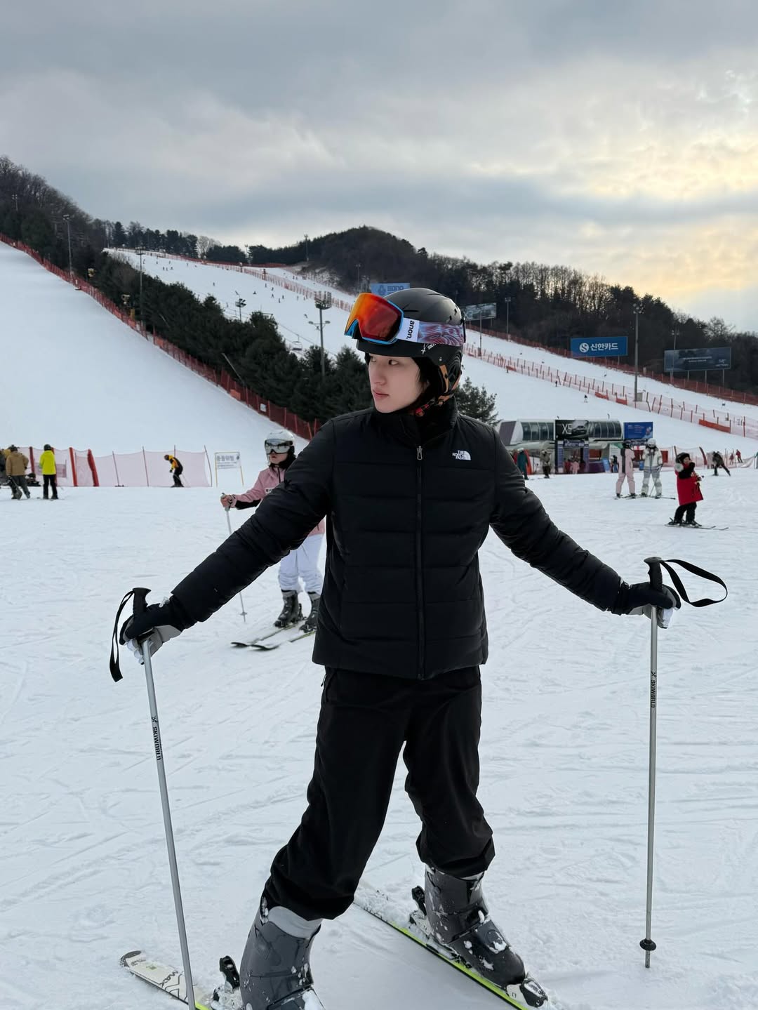 ก้อง - ก้องภพ จิโรจน์มนตรี