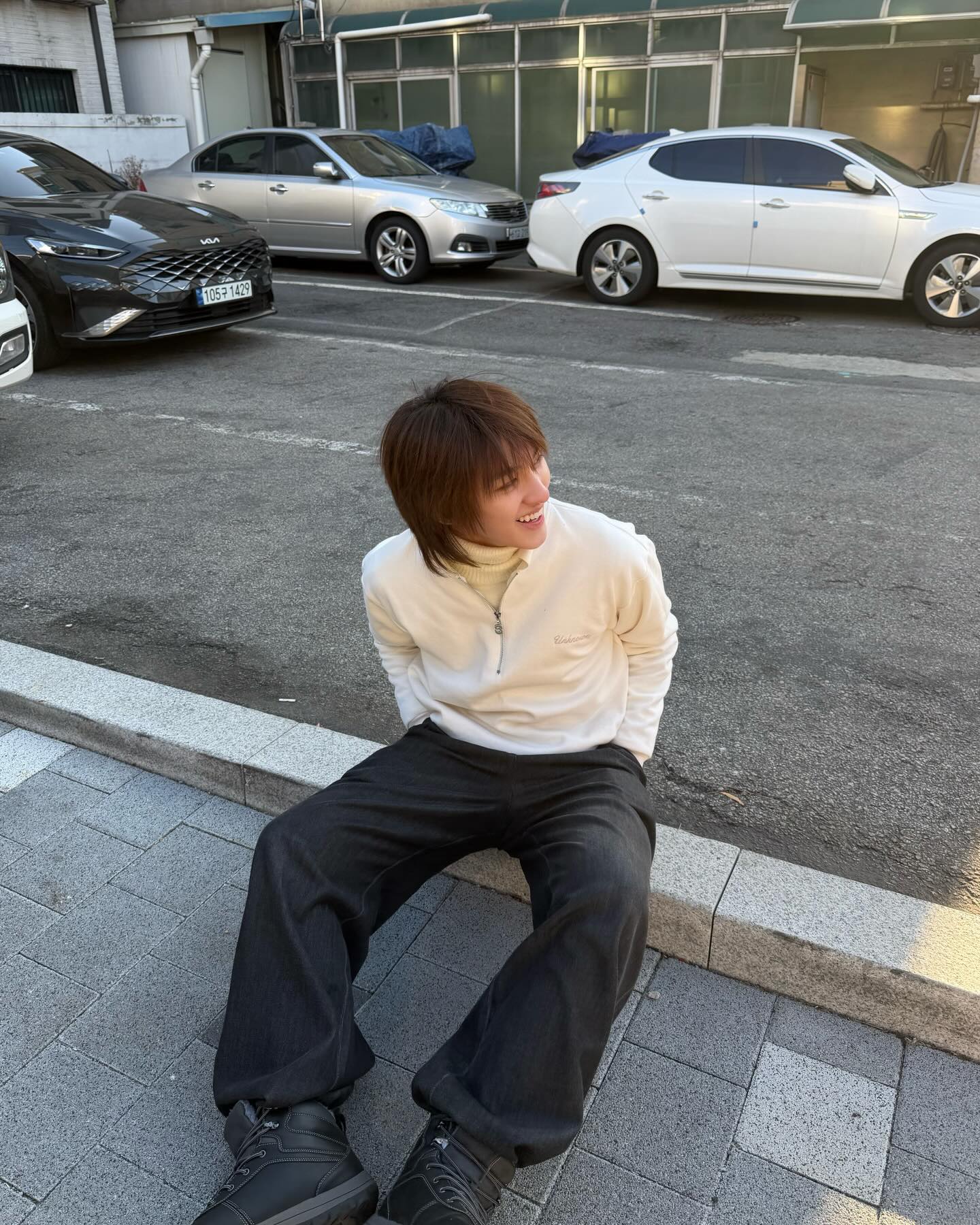 ก้อง - ก้องภพ จิโรจน์มนตรี