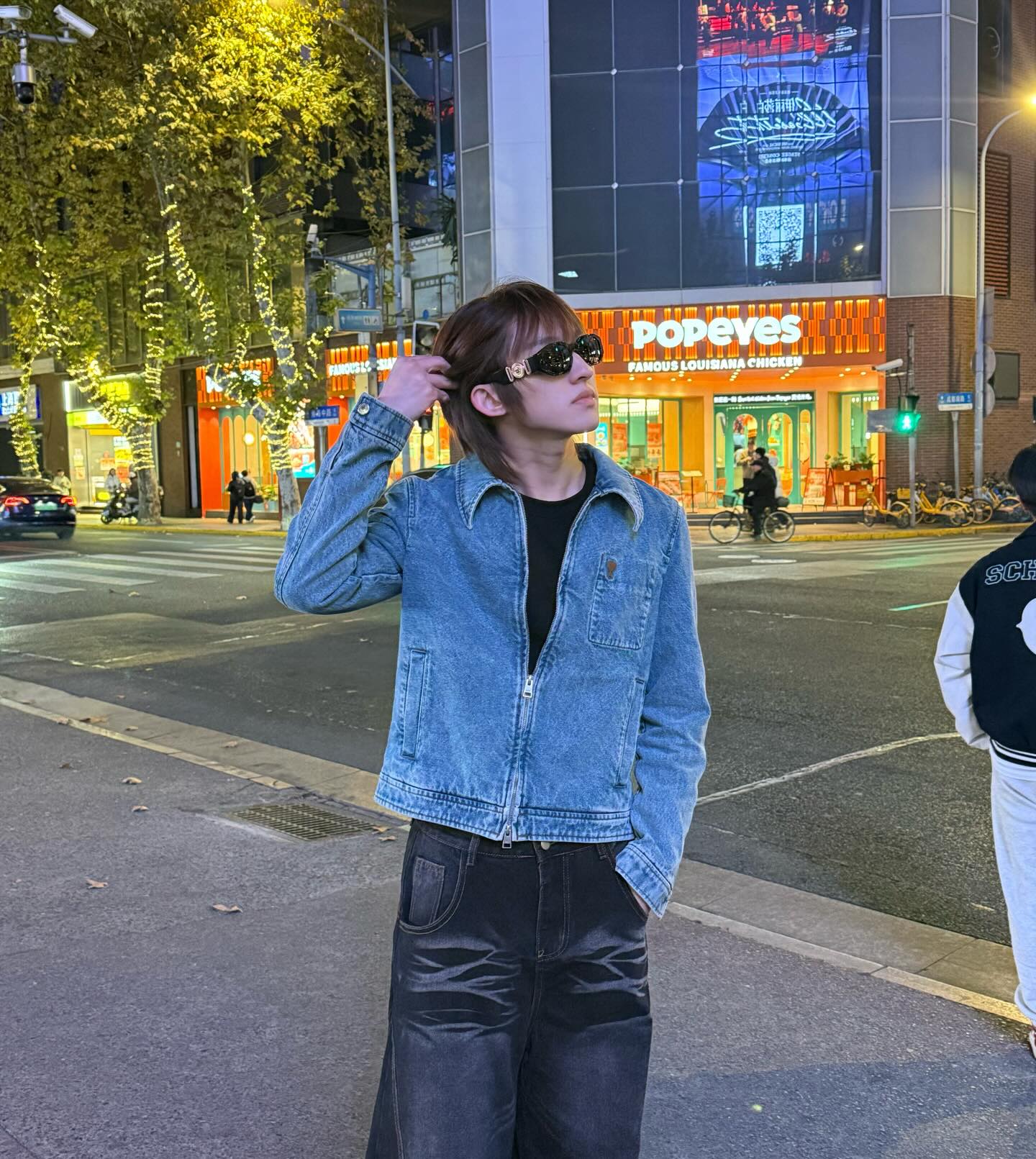 ก้อง - ก้องภพ จิโรจน์มนตรี