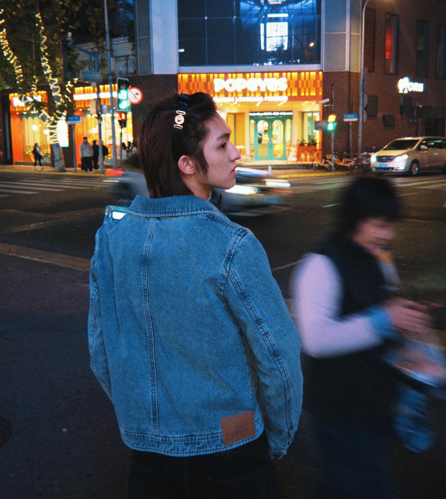 ก้อง - ก้องภพ จิโรจน์มนตรี