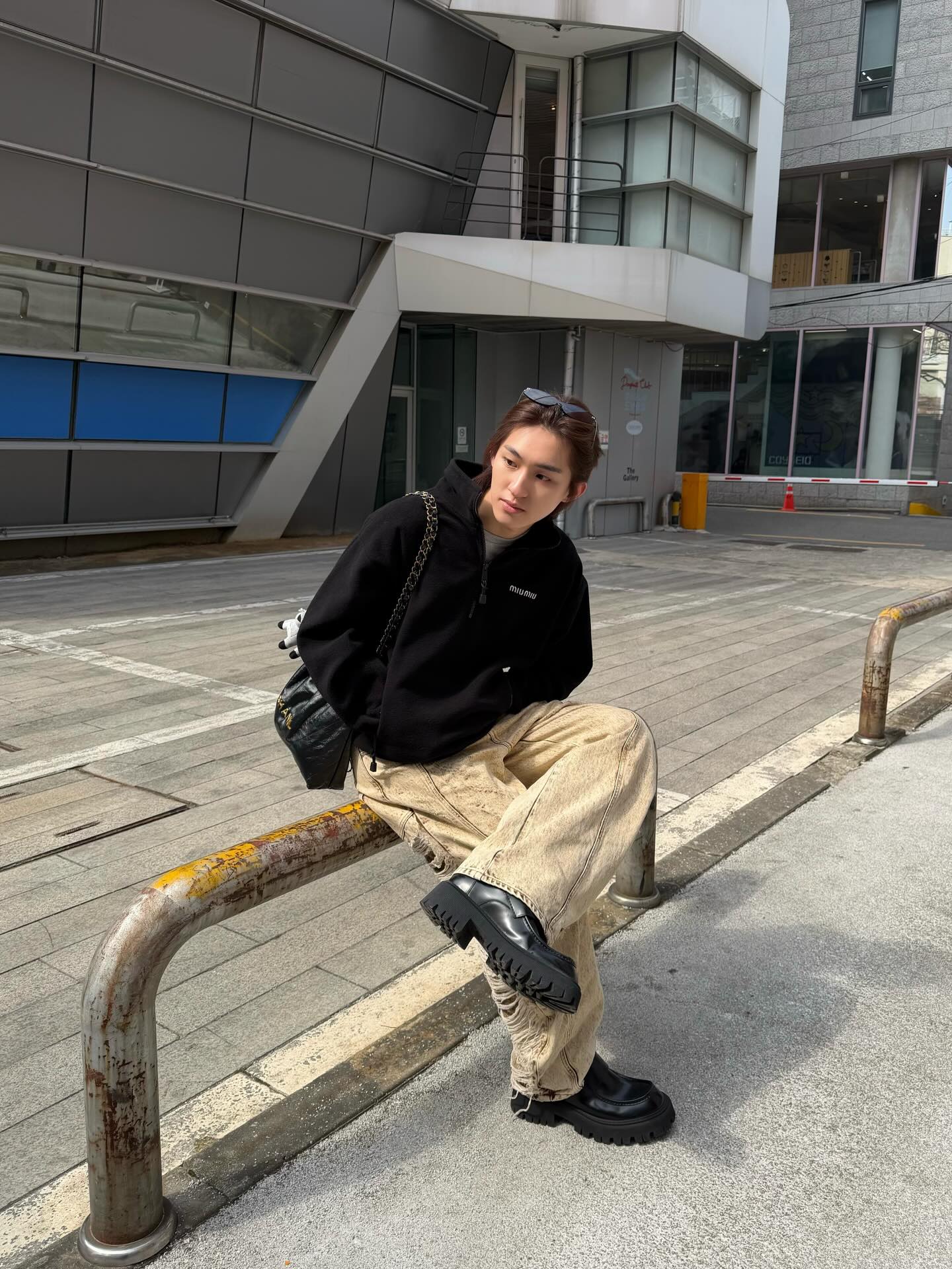 ก้อง - ก้องภพ จิโรจน์มนตรี