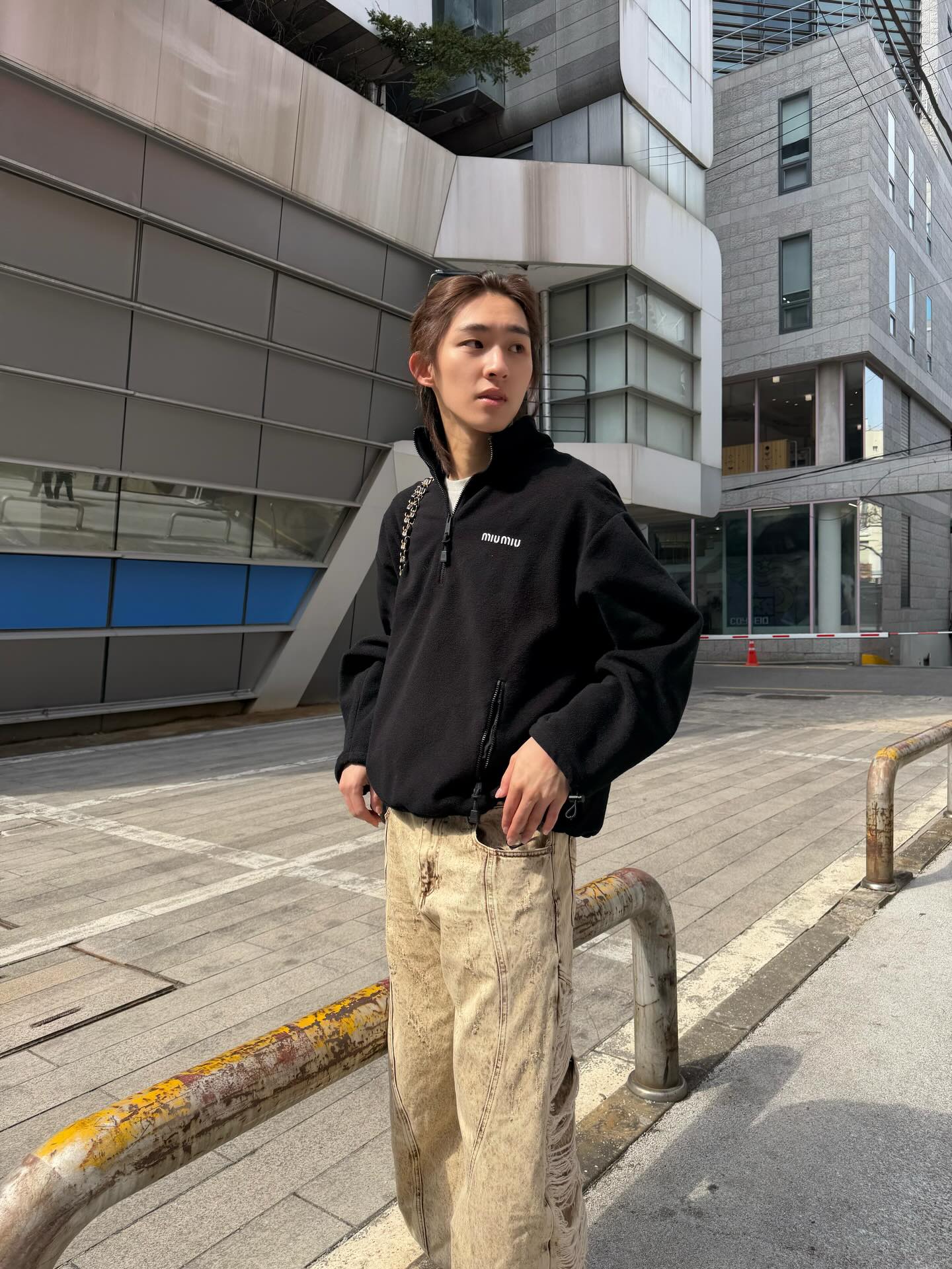 ก้อง - ก้องภพ จิโรจน์มนตรี