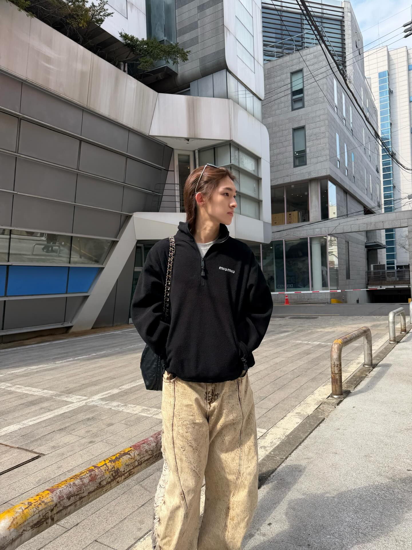 ก้อง - ก้องภพ จิโรจน์มนตรี