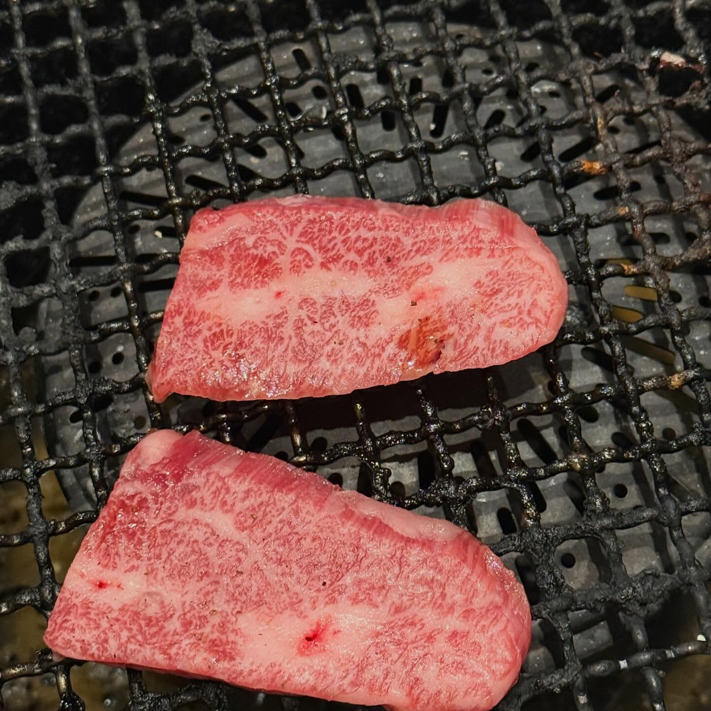 ก้อง - ก้องภพ จิโรจน์มนตรี