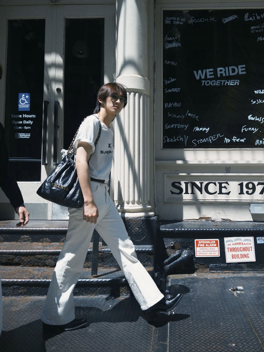 ก้อง - ก้องภพ จิโรจน์มนตรี