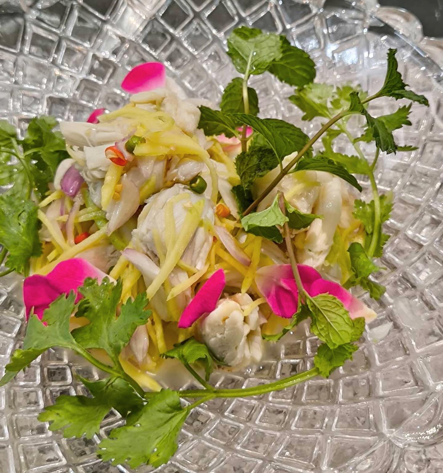 จ๋า - ณัฐฐาวีรนุช ทองมี