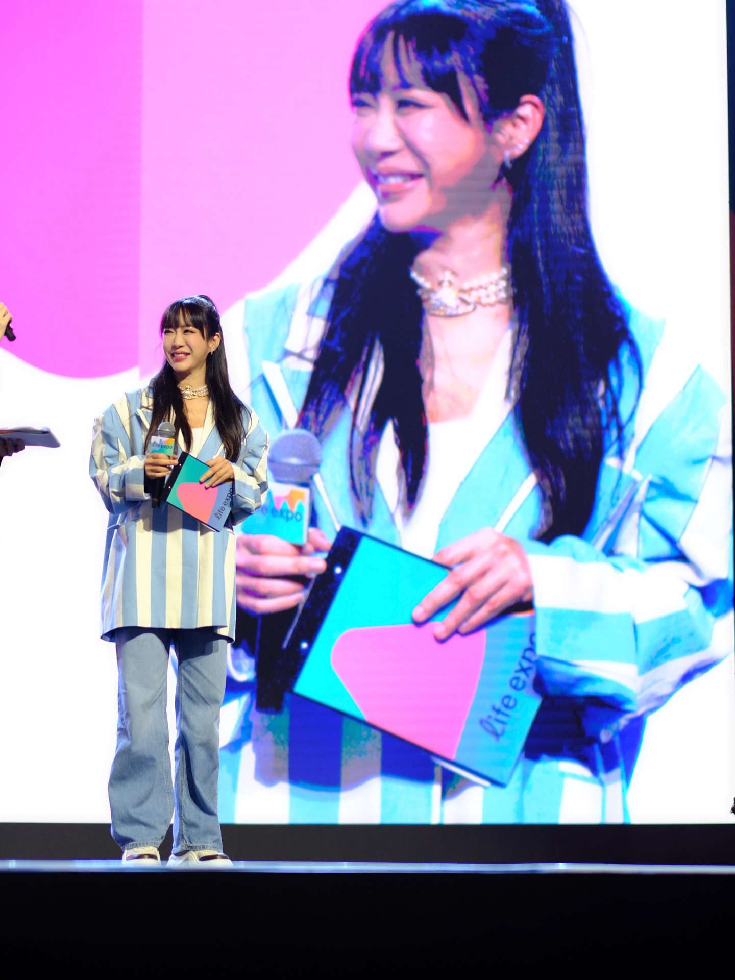 จ๋า - ณัฐฐาวีรนุช ทองมี