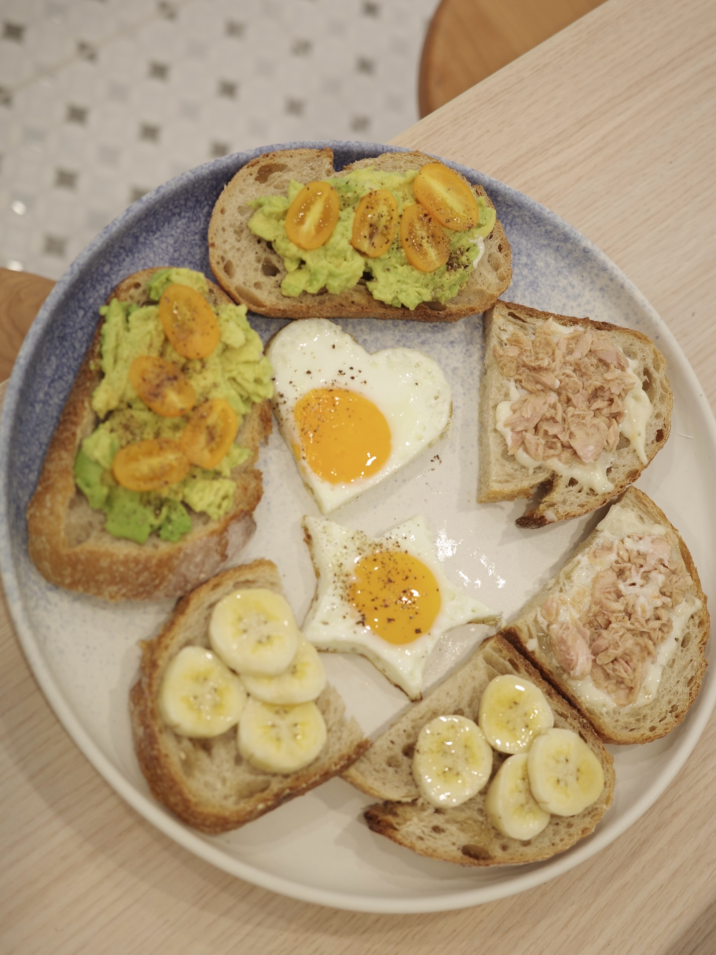 จ๋า - ณัฐฐาวีรนุช ทองมี