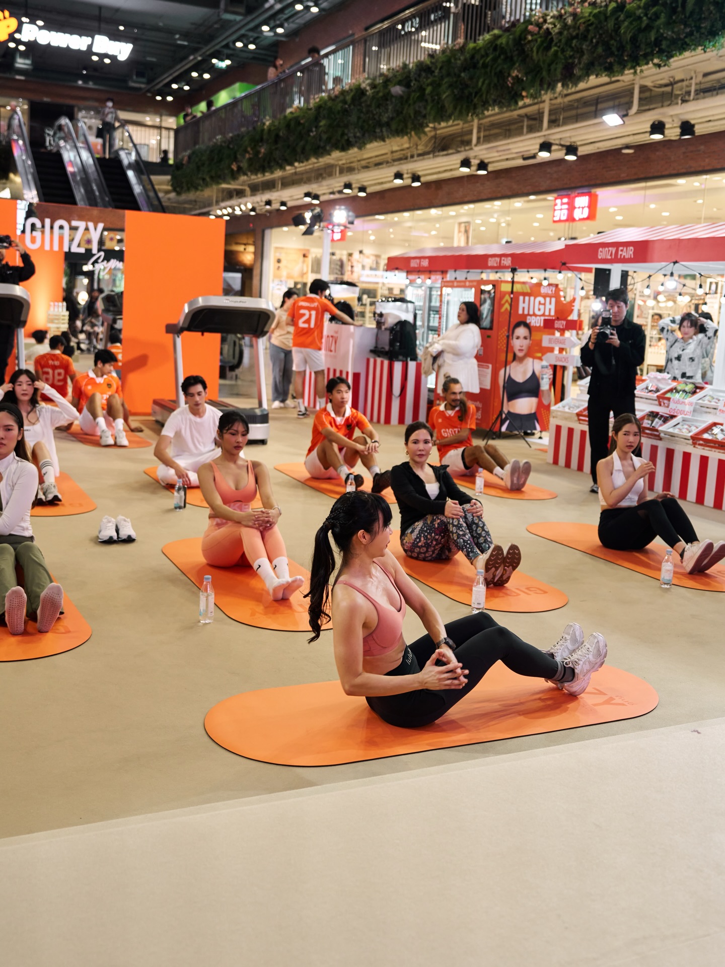 จ๋า - ณัฐฐาวีรนุช ทองมี