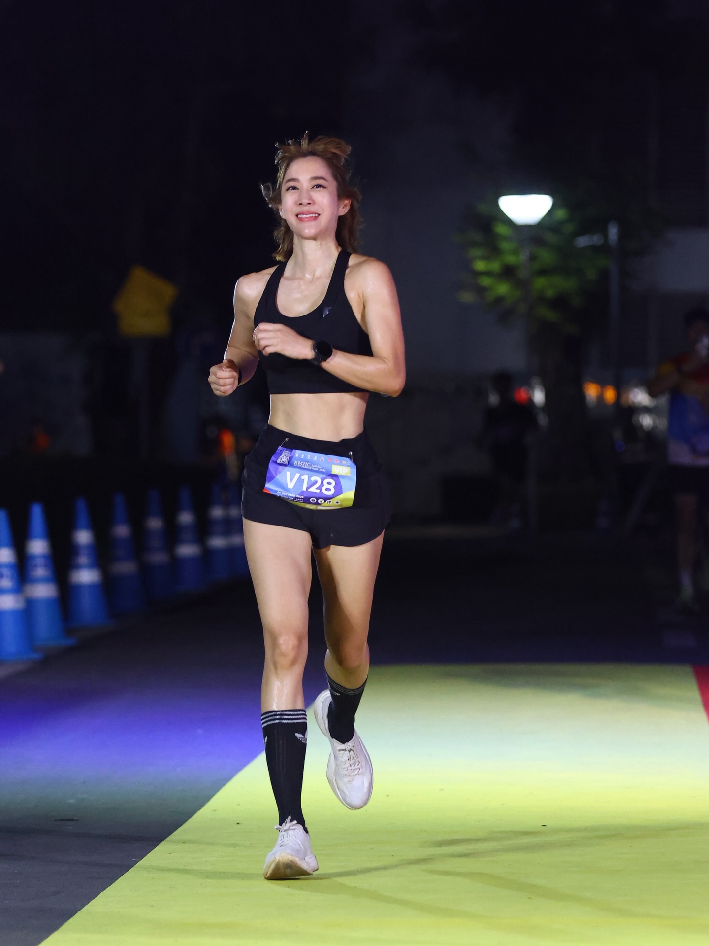 จ๋า - ณัฐฐาวีรนุช ทองมี