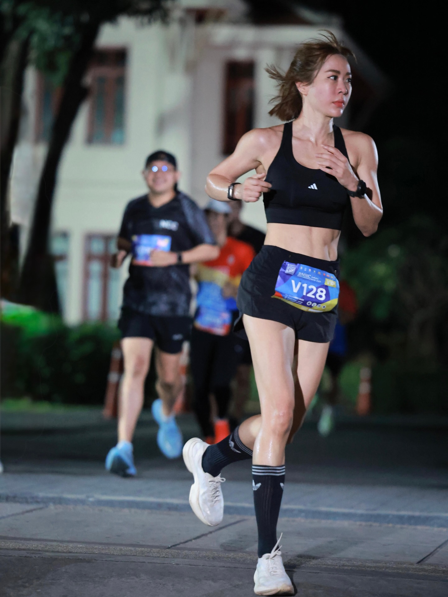 จ๋า - ณัฐฐาวีรนุช ทองมี