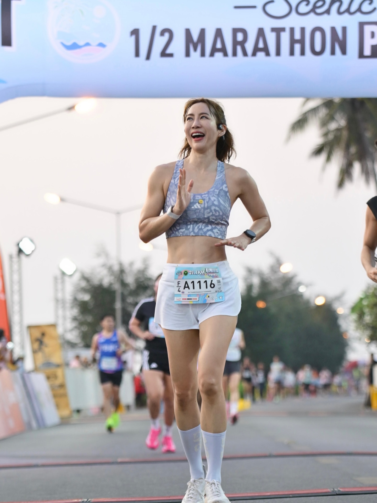 จ๋า - ณัฐฐาวีรนุช ทองมี