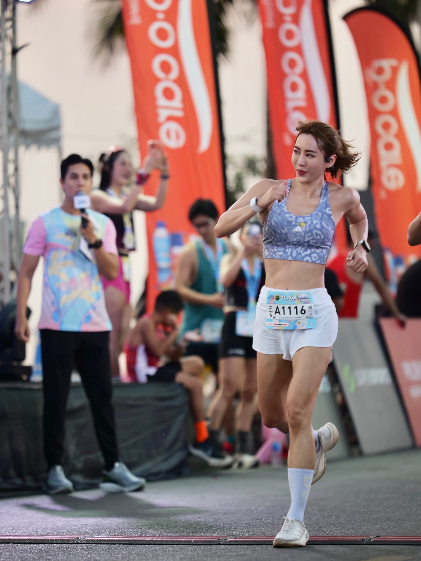 จ๋า - ณัฐฐาวีรนุช ทองมี