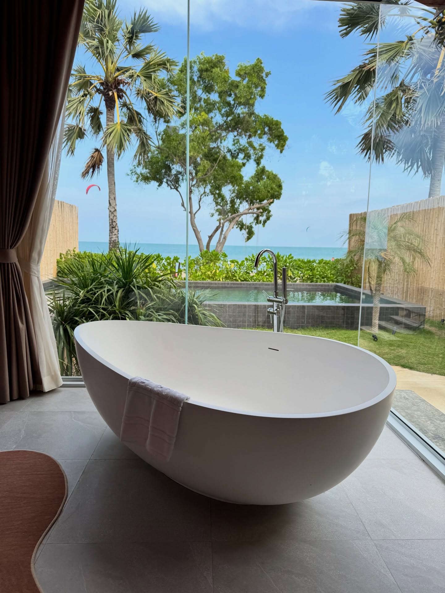 จ๋า - ณัฐฐาวีรนุช ทองมี