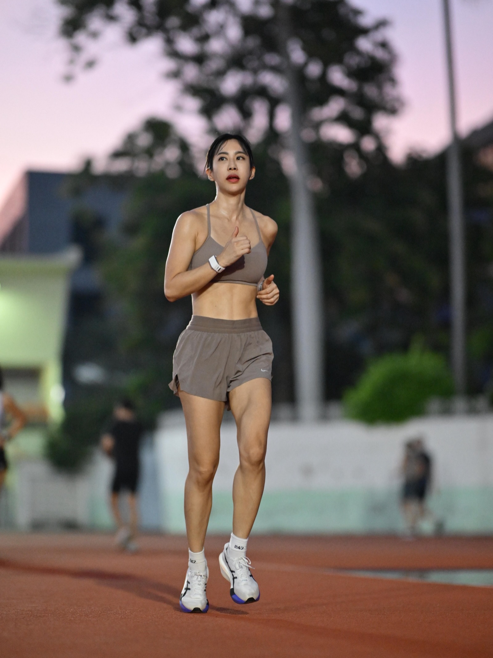 จ๋า - ณัฐฐาวีรนุช ทองมี