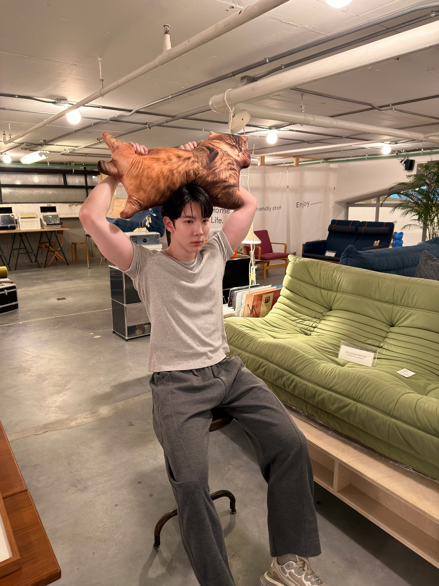 โจ - กวินพัฒน์ ธนาหิรัญศิลป์