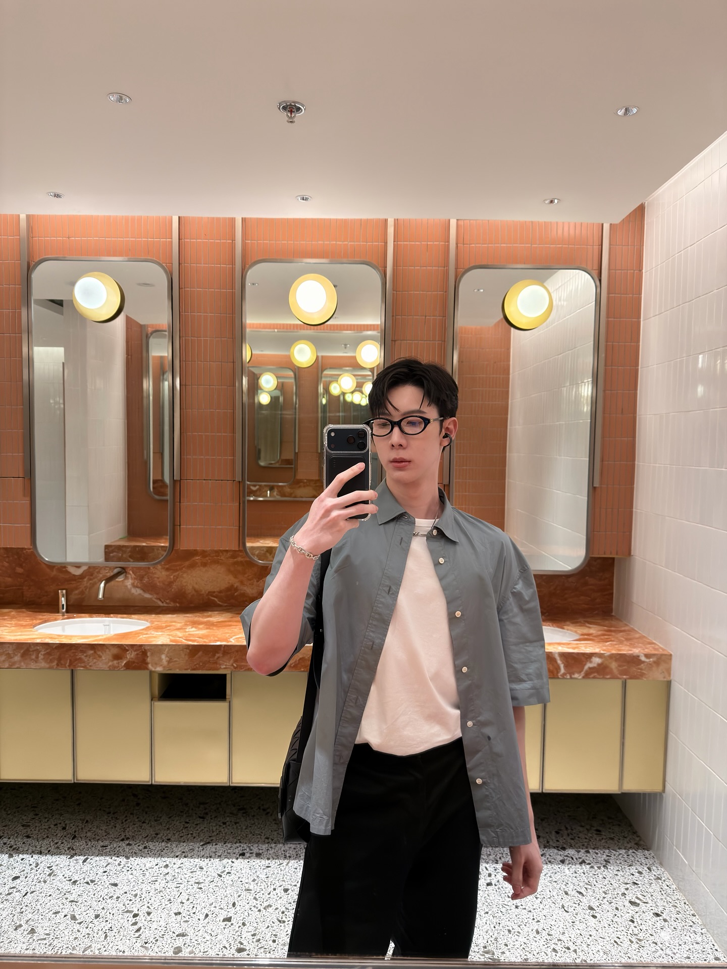 โจ - กวินพัฒน์ ธนาหิรัญศิลป์