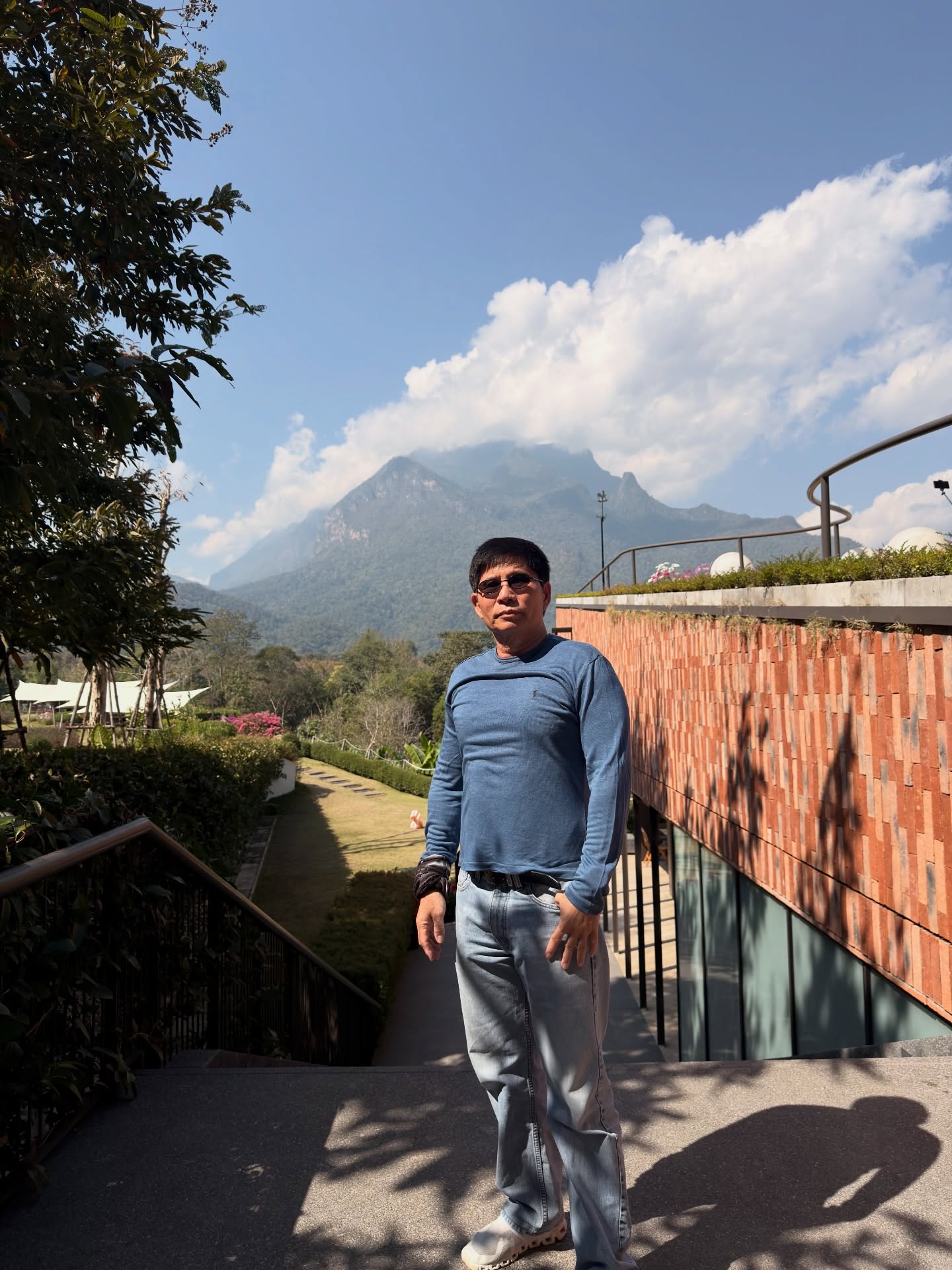 โจ - กวินพัฒน์ ธนาหิรัญศิลป์