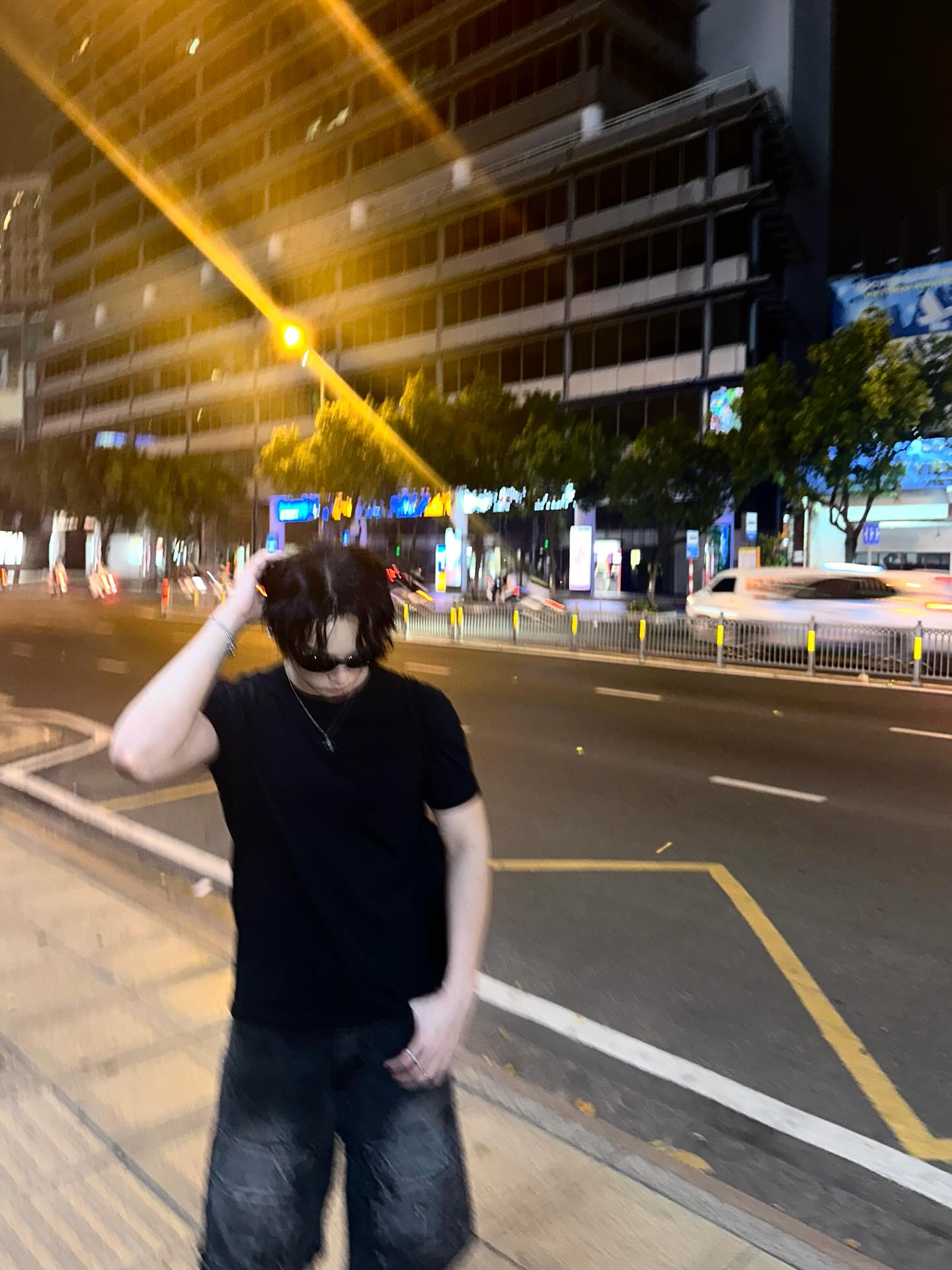 กาฟิวส์ - พันธุ์ธัช กันคำ