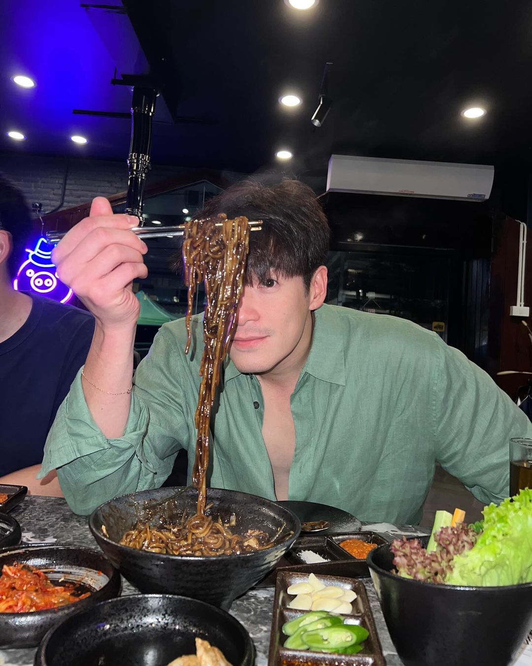อาเล็ก - ธีรเดช เมธาวรายุทธ