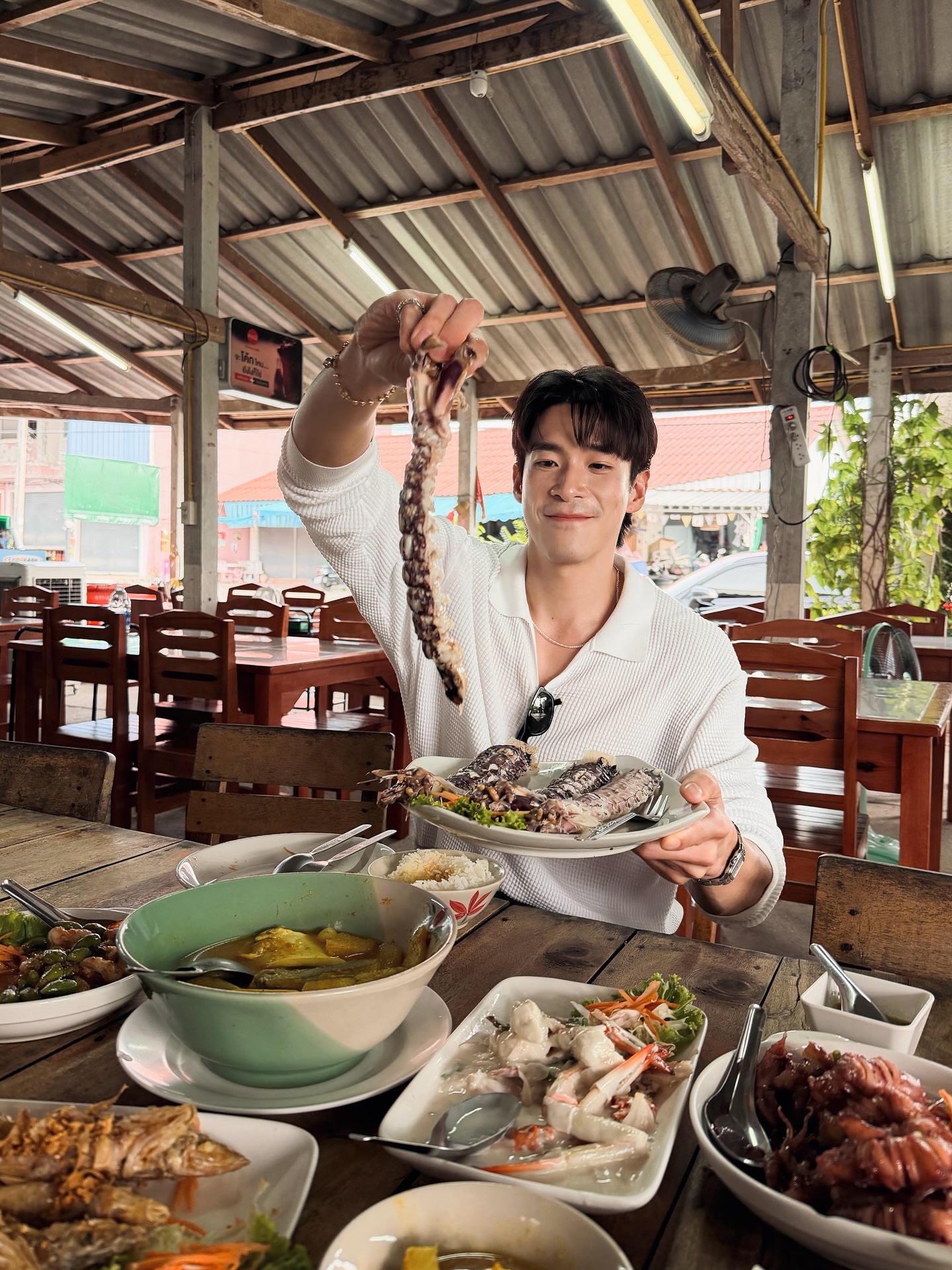 อาเล็ก - ธีรเดช เมธาวรายุทธ
