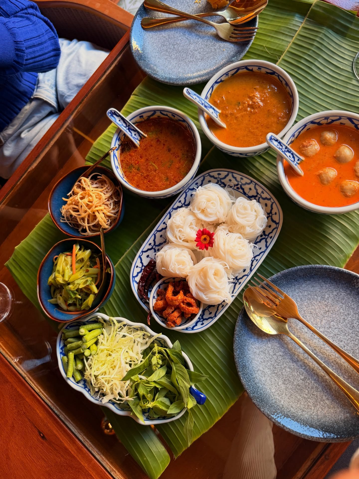 อาเล็ก - ธีรเดช เมธาวรายุทธ