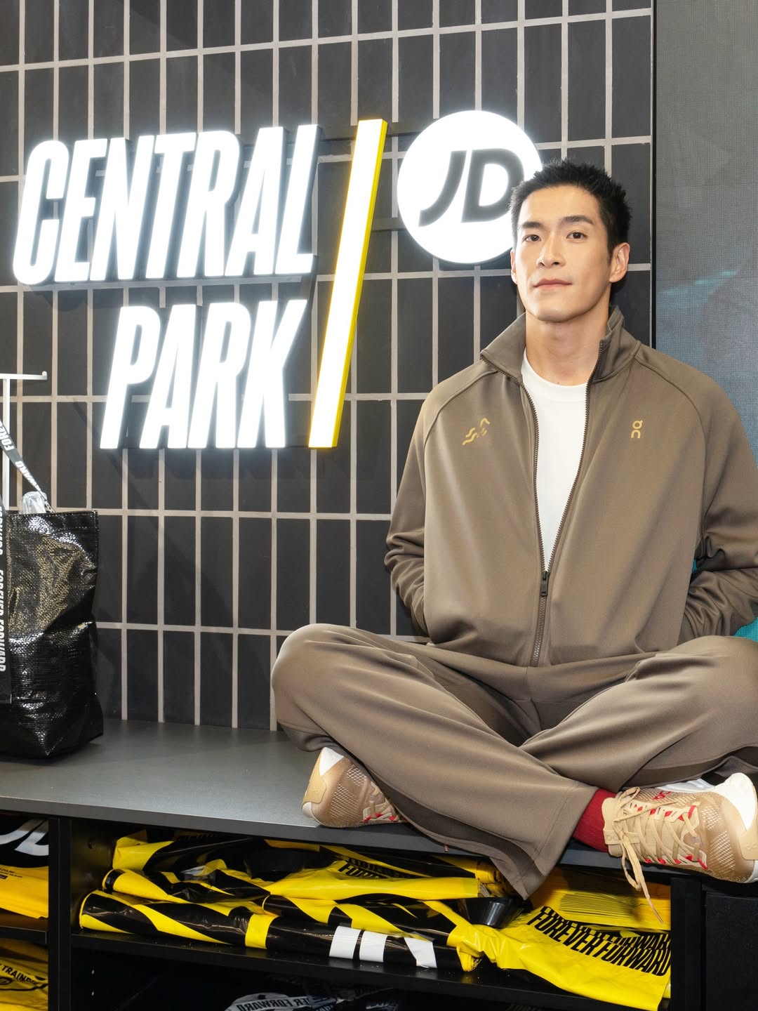 อาเล็ก - ธีรเดช เมธาวรายุทธ