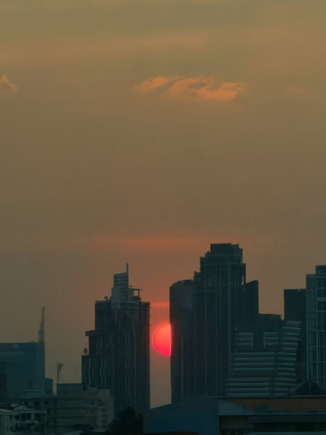 อาเล็ก - ธีรเดช เมธาวรายุทธ