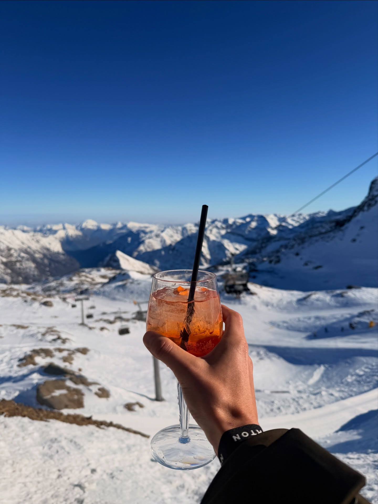 อาเล็ก - ธีรเดช เมธาวรายุทธ